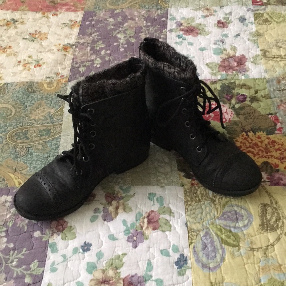 Black Boots